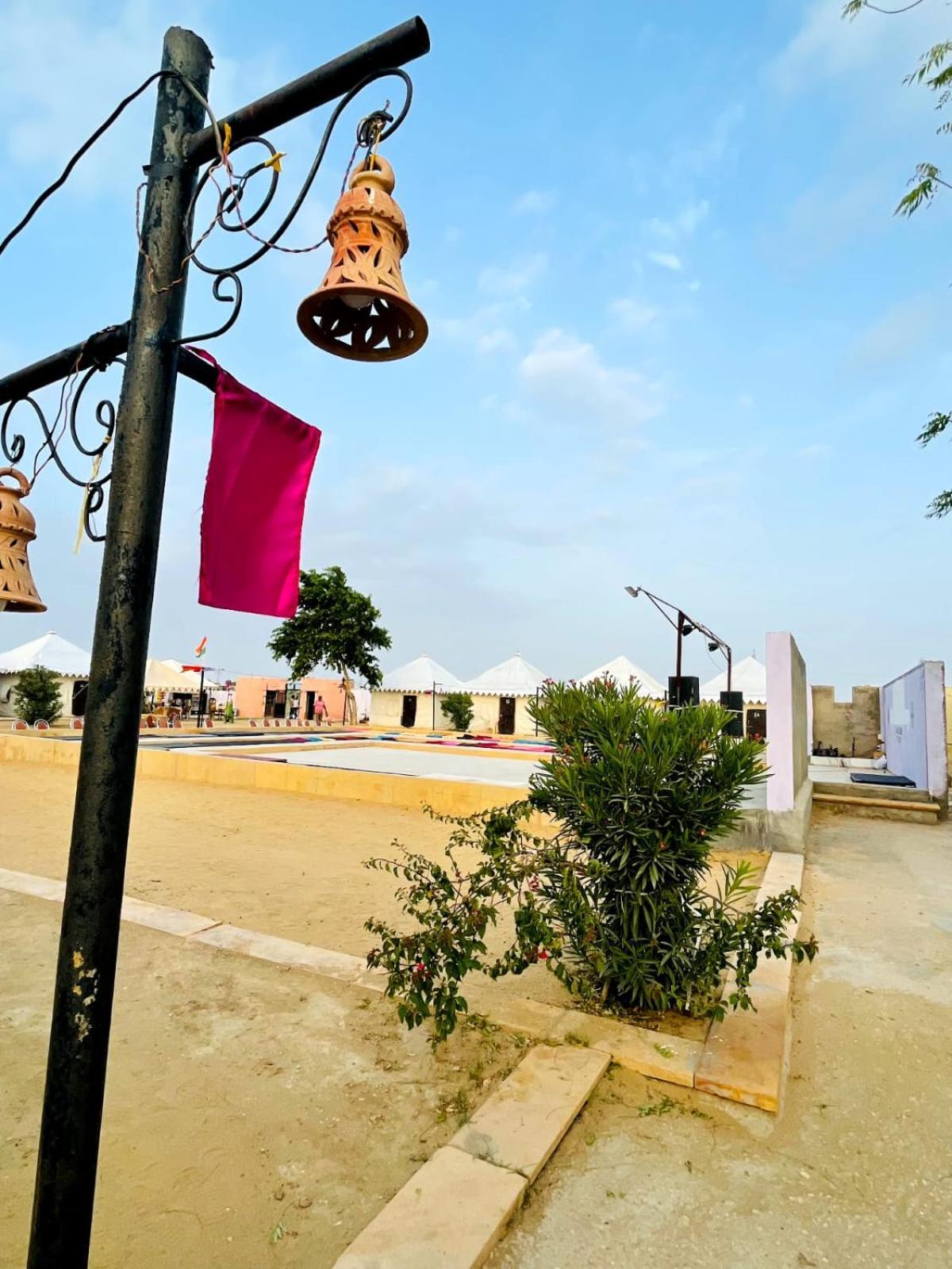 Hotel Golden Night Jaisalmer Exterior photo